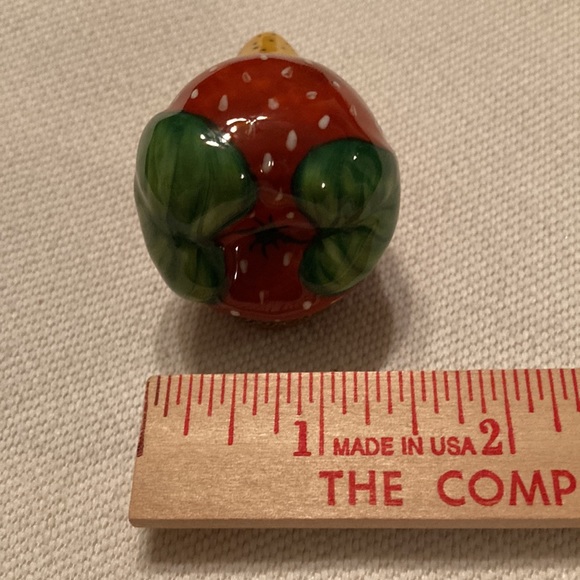 Rochard Limoges Porcelain Strawberry Box - Picture 3 of 5